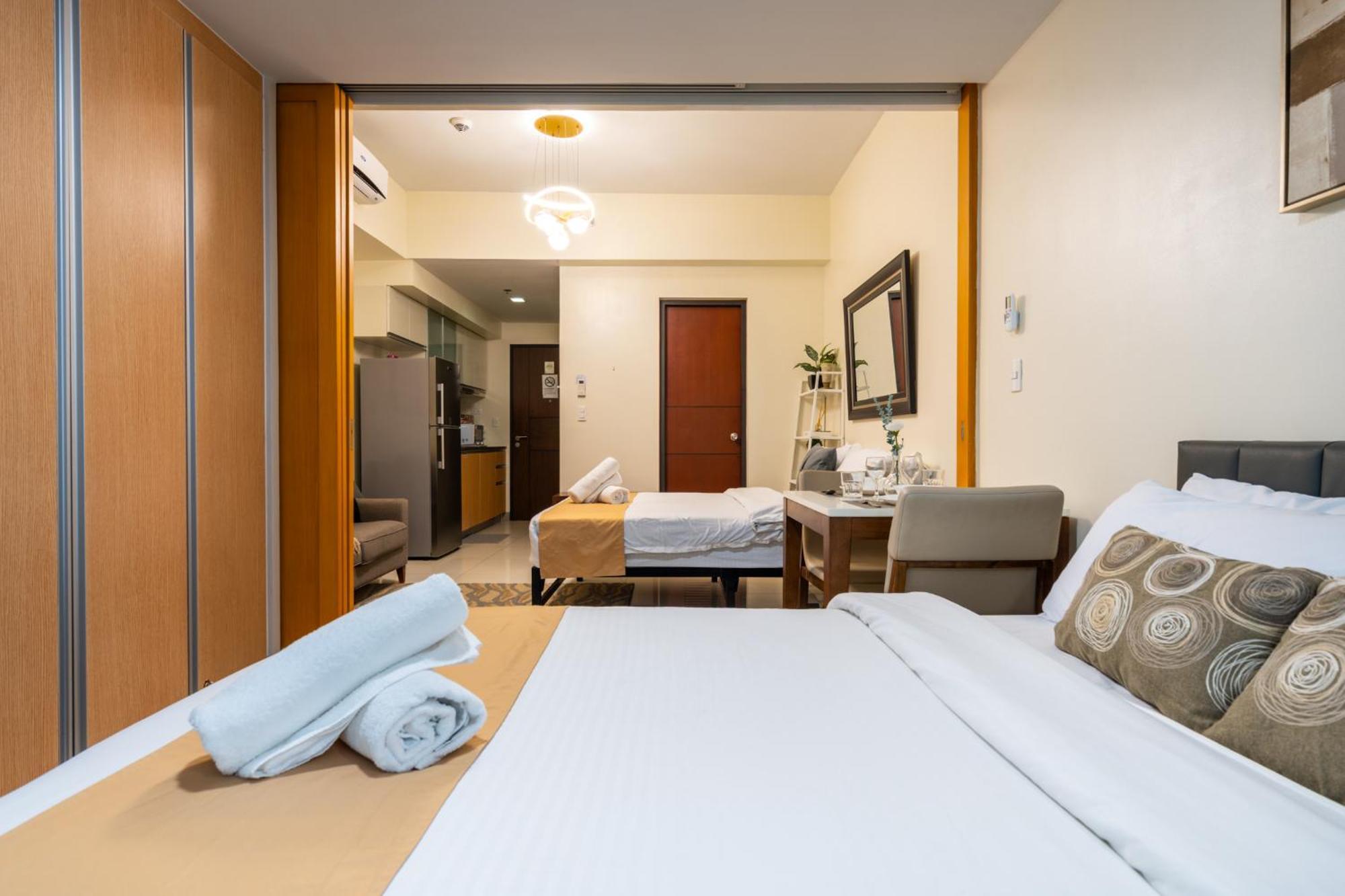 Apartment One Uptown 1br 2bed Affordable For 4,uptown Mall Linked