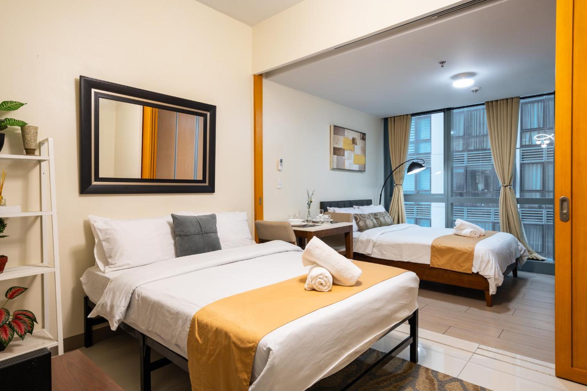 One Uptown 1br 2bed Affordable For 4,uptown Mall Linked